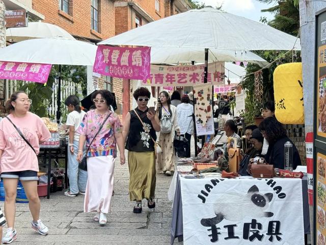 走！赶gai（街）克！不逛这些街子等于白来曲靖！