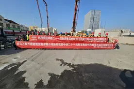 混凝土“内实外美、不渗不漏”，青岛地铁15号线南万站主体结构封顶图片