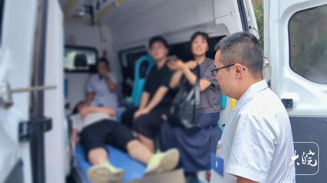 九华山风景区：“旅游医生”+AED共织守护网 保障游客假期赏景更安心