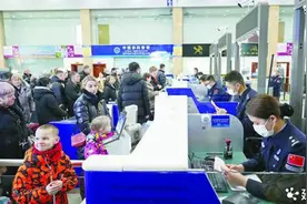 珲春优化完善出入境服务措施 让外籍游客畅行无忧图片