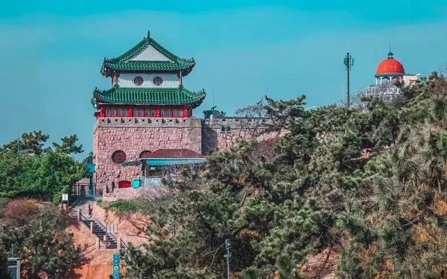 这才是青岛人私藏的城市封面！“醉美”红礁石、中国首个水族馆，年卡99元起畅玩！