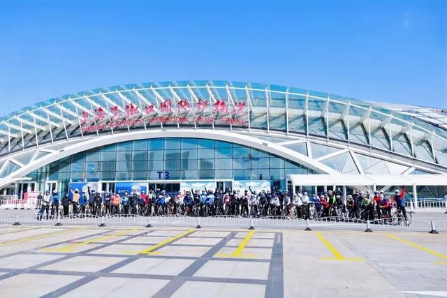 2026“活力宝山 逐风长滩”迎新骑行活动圆满举行