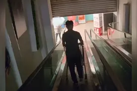 大润发店员被曝着急下班强行关闭载客中电梯，经理致歉：已警告并再培训员工图片