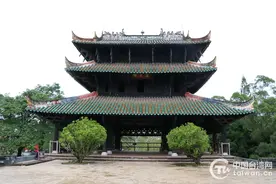 真武阁“四柱悬空”屹立百年 台湾青年盛赞工匠技艺图片