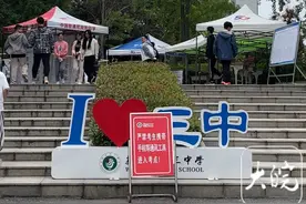 芜湖考生提前“踩点”看考场图片