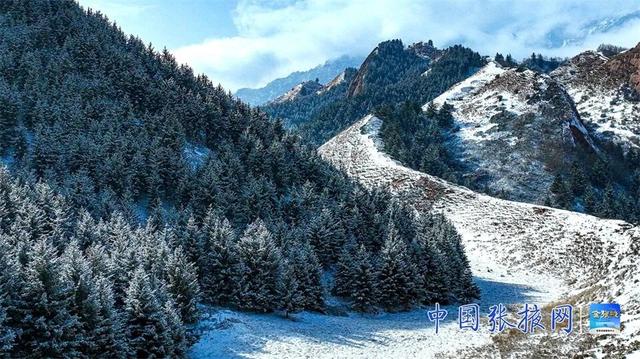 【组图】张掖：雪后祁连山银装素裹景色美