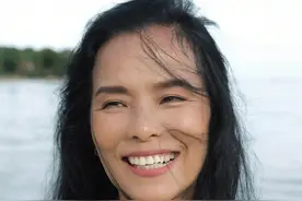 “消失近10年”！传奇歌后自曝曾遭遇严重车祸，脊柱断裂！图片