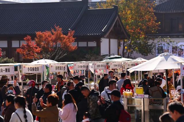 此时此刻，最美的栖霞山！