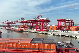 新春走基层｜我在港口当司机图片