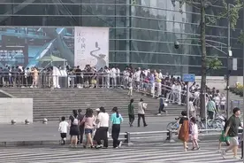 我们问了30个人为什么去「挤」《汉字中国》？图片