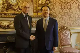 外交部副部长马朝旭赴法国举行第二轮中法外交部政治磋商图片