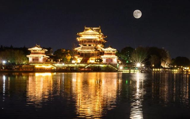 泰州，月来月好～