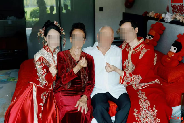 中国留德31岁女博士与女儿疑遭外籍丈夫杀害，死者弟弟：事发前无异常，姐姐即将毕业，曾计划与丈夫回国定居