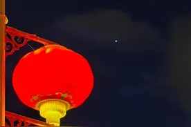 双星“抱”月，就在明天，准备观赏！图片