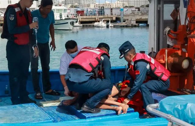 自称海上漂流挨饿6天的广东男子获救，海警：其出海玩遇恶劣天气翻船，从陵水漂到三亚