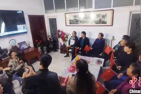 蔡旭哲重返太空 家人盼平安归来等着给他包饺子图片