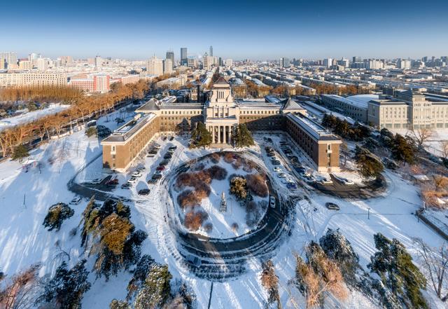 冬游吉林何以走向长红：全城皆为滑雪配套，文化让冰雪有灵魂