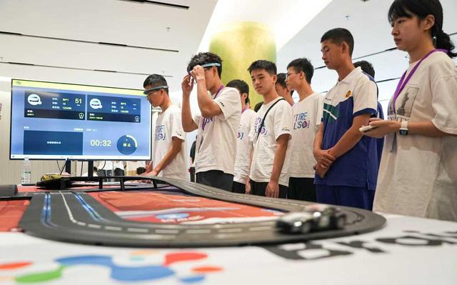 叩响未来之门！光华“AI在未来”夏日挑战营在银川圆满落幕