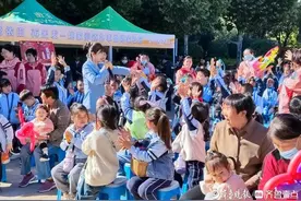 看演出、玩游戏、学知识！第八届社区文化节走进济南姚家社区图片