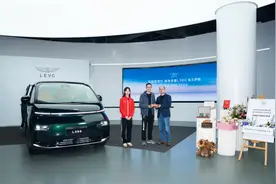 射击大满贯黄雨婷喜提翼真L380图片