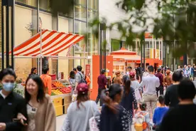 “美拉德风”吹到徐家汇，重奢商场也追流行风图片