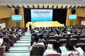 让古籍活起来，图书馆员教你下厨房、复刻明代自行车图片