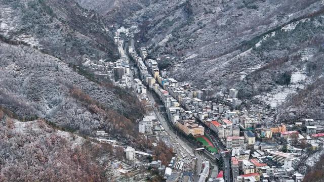 陇南康县：初雪，赠你一城清白
