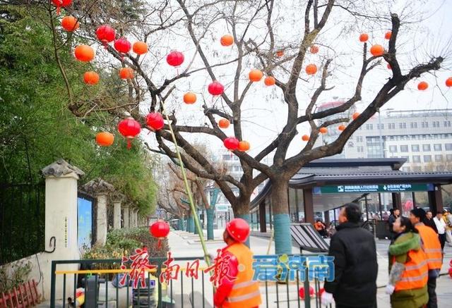 济南天下第一泉迎春花灯会进入安装阶段，园区渐展“奇幻”容颜