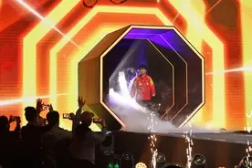 横扫！孙颖莎淘汰伊藤美诚，晋级中国大满贯半决赛，帮助国乒包揽女单四强图片