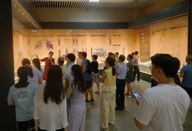 “霸府名都——太原市博物馆馆藏北朝隋唐文物展”在桂林博物馆开展