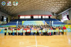 今年首场全国青少年攀岩赛在江山举行，参赛人数破千图片