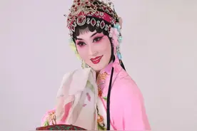 季春艳：让经典迭代更新，绽放舞台（内有演出直播预告）▸白玉兰戏剧奖◂图片