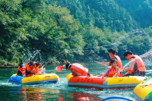 假期首日，池州大山里一下来了好多人！