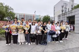 刚刚，高考结束啦！图片
