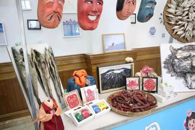 就在明天！解锁安图冰雪王炸玩法→