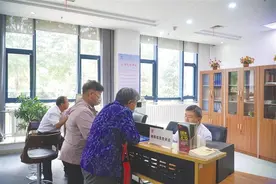 走近档案工匠：让档案“会说话”图片