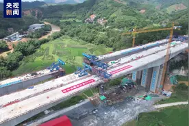 苍昭高速公路项目多个施工节点取得新进展图片