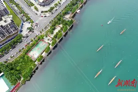 龙舟竞渡迎端午图片