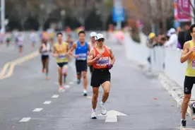 陪跑一场6000元，马拉松赛的“私兔”是什么来头？图片