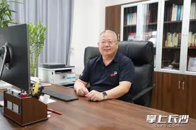 湘潭大学黄云清教授：用奋斗筑起数学学术高地｜湖南省教书育人楷模①图片