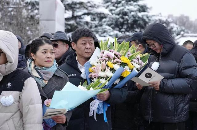 擂台“惊雷”犹在耳 风雪送别聂卫平