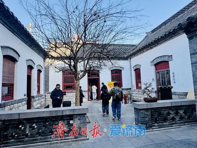 一年四季 泉在济南丨初冬济南老舍旧居：文韵藏静谧