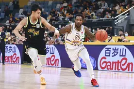 CBA-北控114比112战胜广厦图片