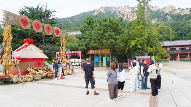 这个假期，荣成石岛迎来多个韩国旅游团