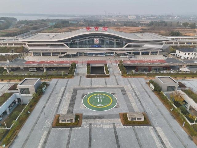 浙江国际智慧交通产业博览会在杭州开幕，安吉展位很火！