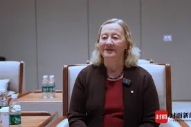 卡罗尔·格雷德：“失读症”并没阻碍自己成为科学家｜比亚迪·封面对话诺奖得主图片