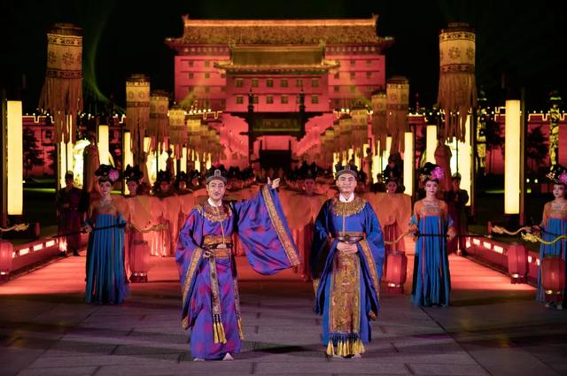 “沉浸式”演艺焕发文旅新活力