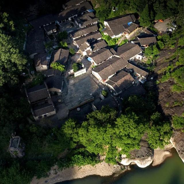 当龙虎山景点开启朋友圈，画风居然是这样！