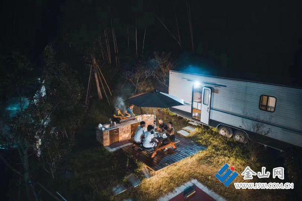 镇江经开区：圌山喜庆迎双节 “花式”旅游消费旺