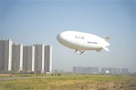 国产载人飞艇：低空旅游新“宠儿”图片